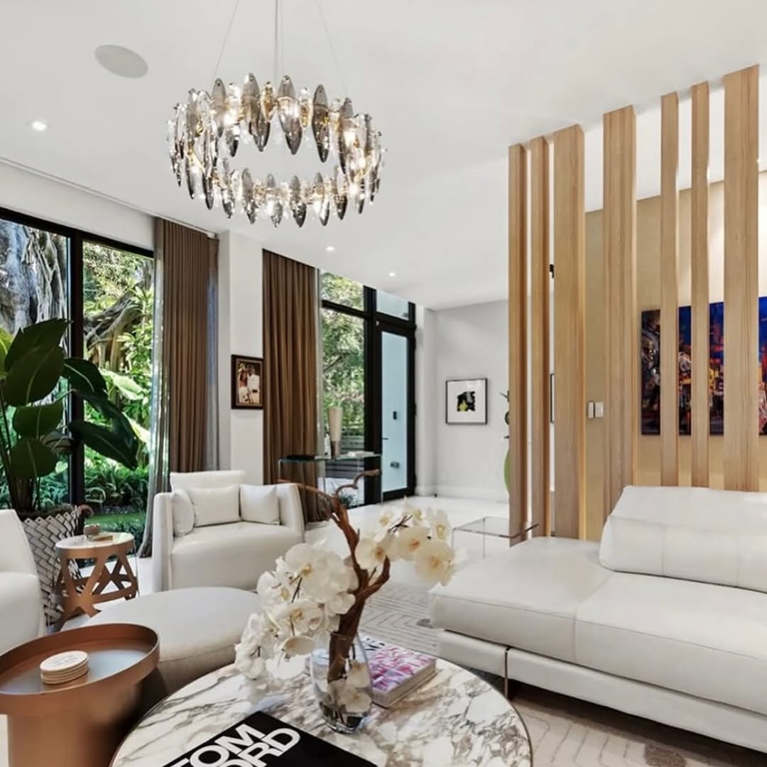 Villa Grove - Living Room